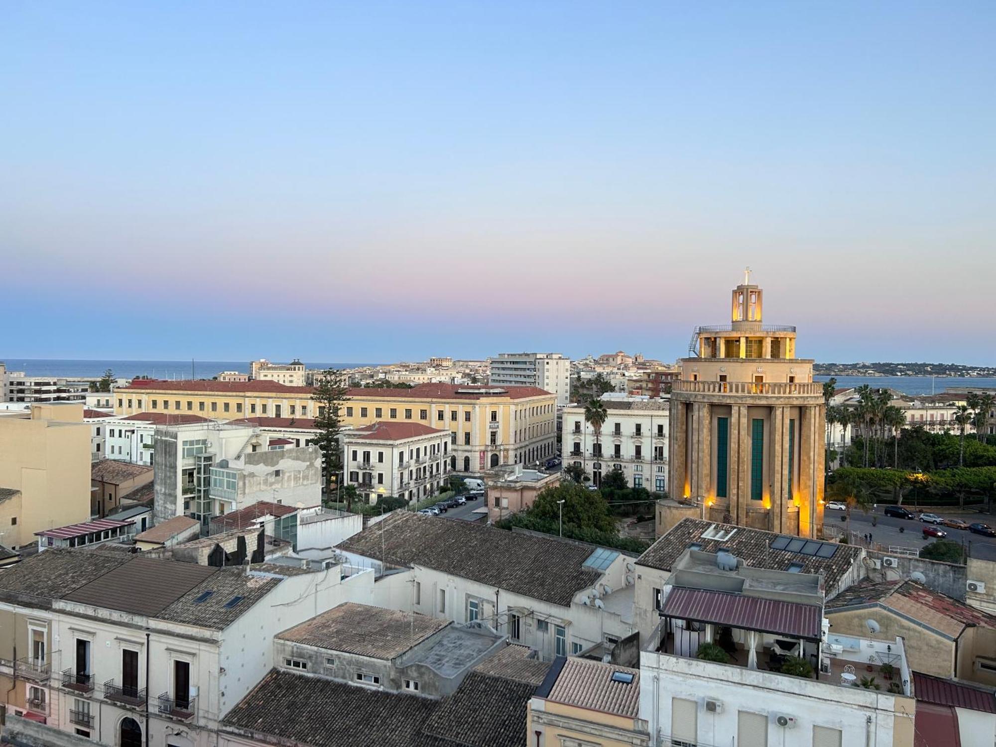 Mamala Apartment Syracuse Bagian luar foto